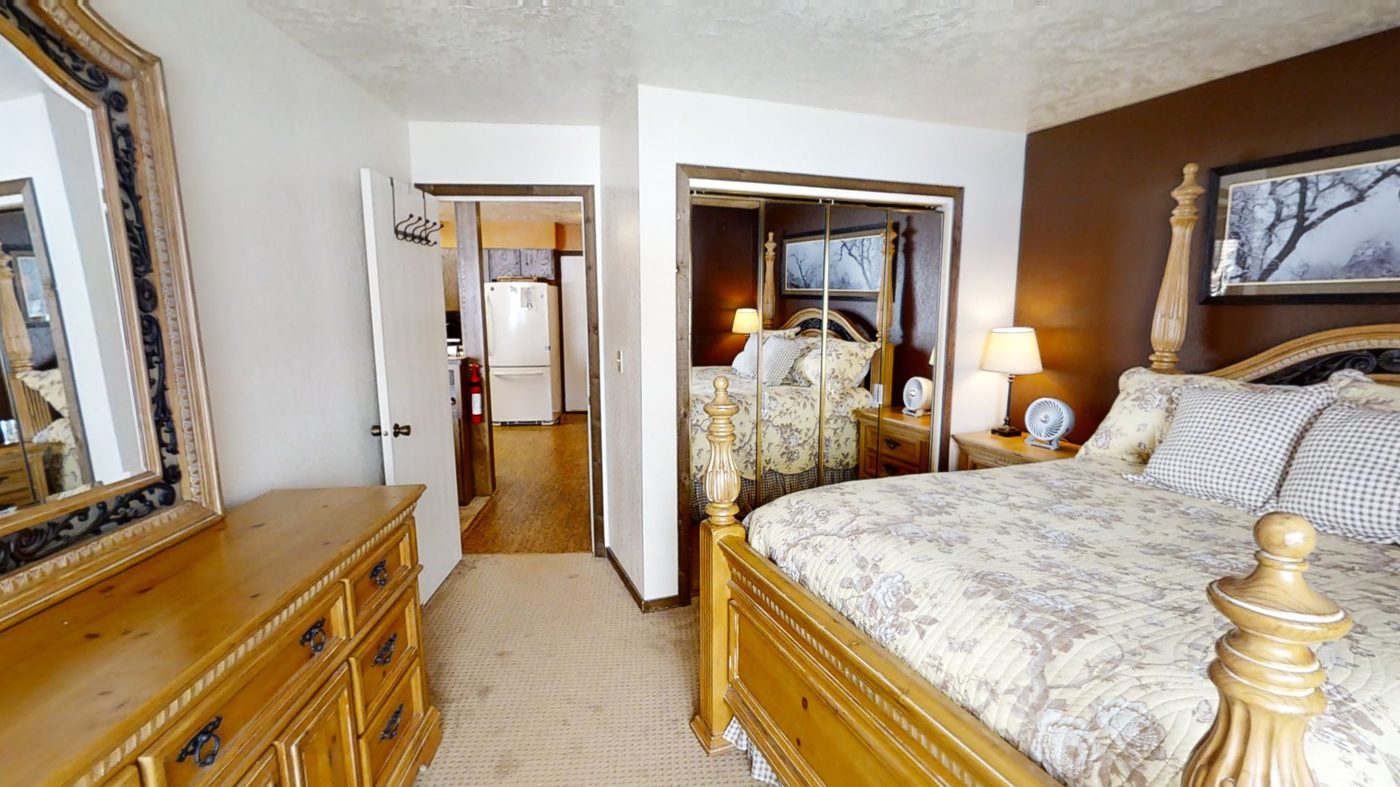 Bedroom dresser and mirror